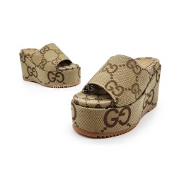 Gucci Platform Flip-flops Light Brown