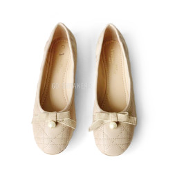 Dior Flats Beige