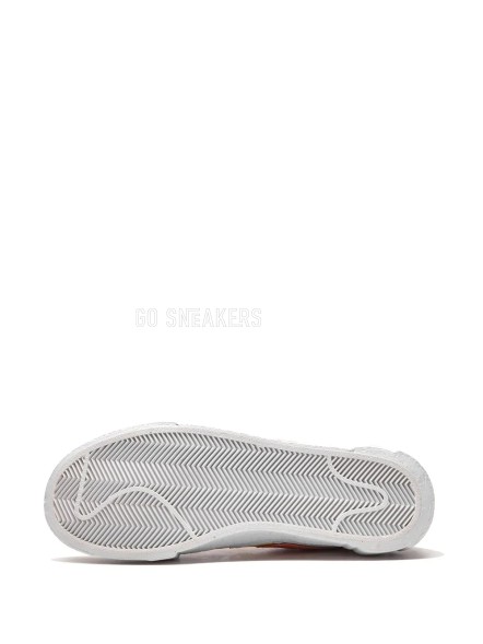 Унисекс кроссовки Nike Blazer Low sacai White Magma Orange